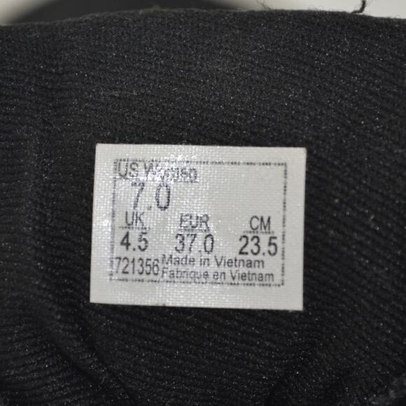 Vans Black Canvas Lace Up Low Top Sneakers Size 7 Classic - Picture 3 of 15